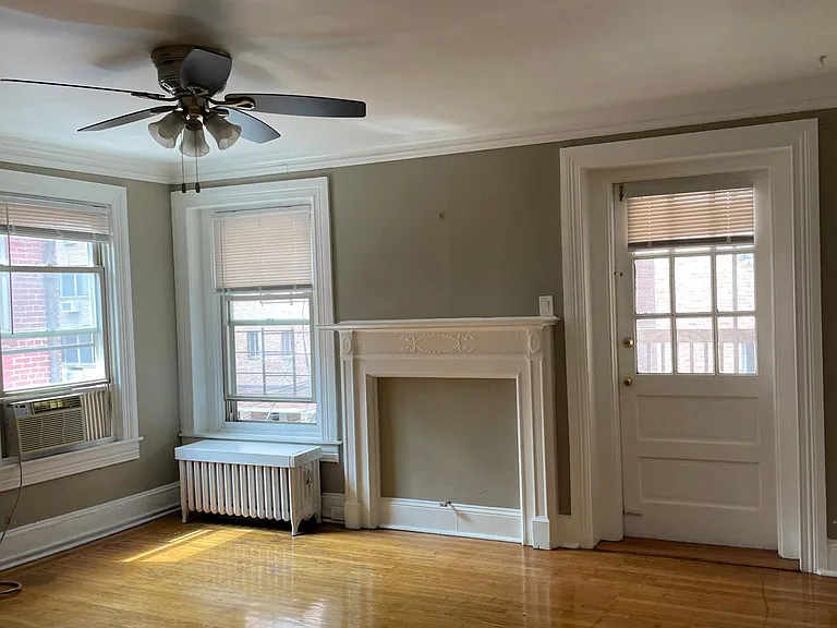 22 E Eager St #3R — Photo 18