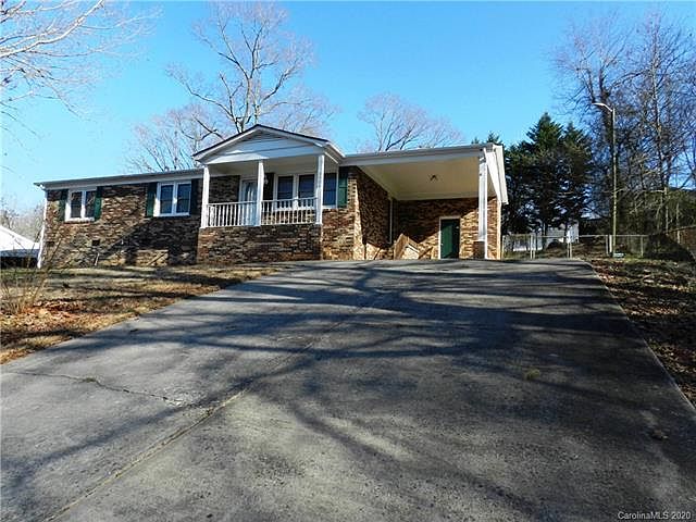 1st image of 3908 Cherokee Dr