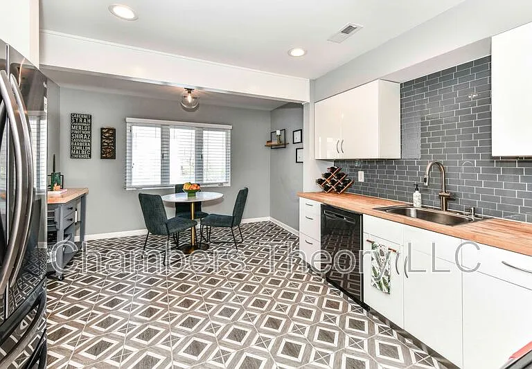 2318 Glade Bank Way — Photo 9