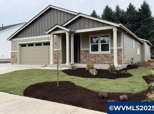 215 NE Broadway, Sublimity, OR 97385