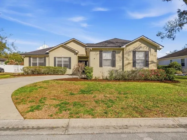 6474 Bristol Oaks Dr, Lakeland, FL 33811