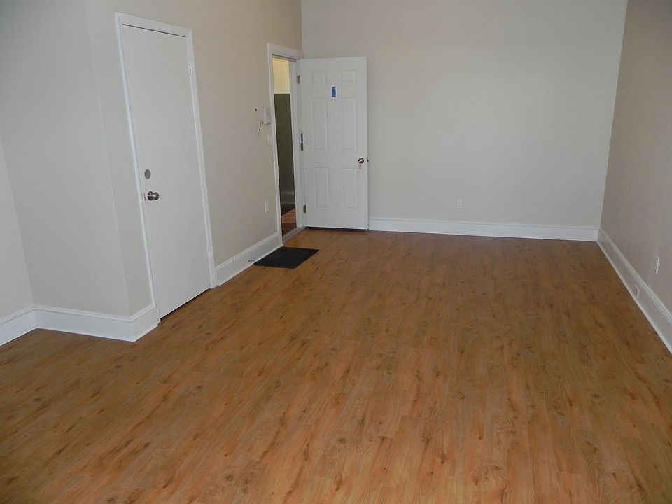 Living Rm - Bedroom