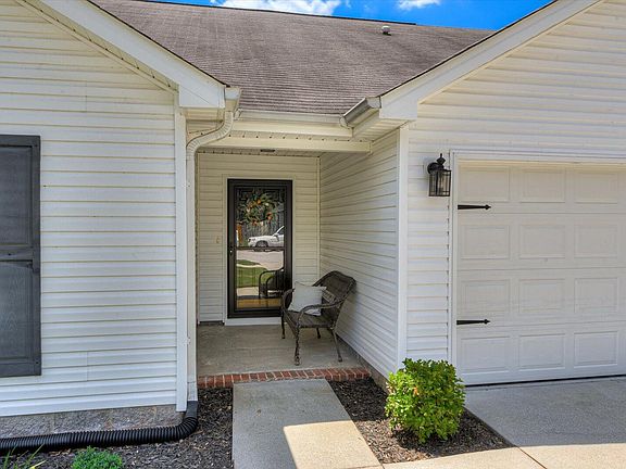 5th image of 133 Rockrose Drive