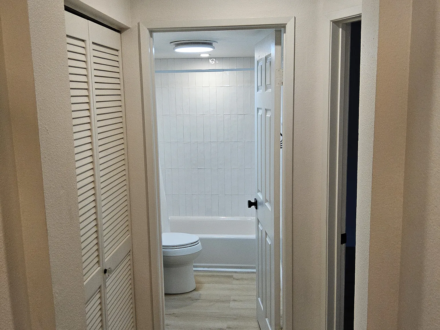 1 bed, 936 sqft, $2,650 — Photo 4