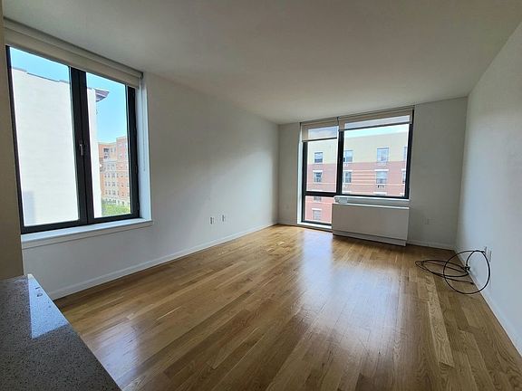 4th image of 1770 Madison Ave APT 6B