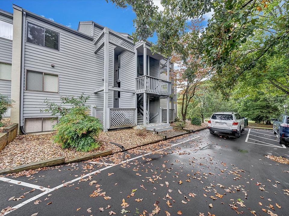 1st image of 100 Sailors Cove Dr Unit 1323
