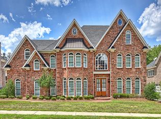 1306 Lost Oak Rd, Charlotte, NC 28270