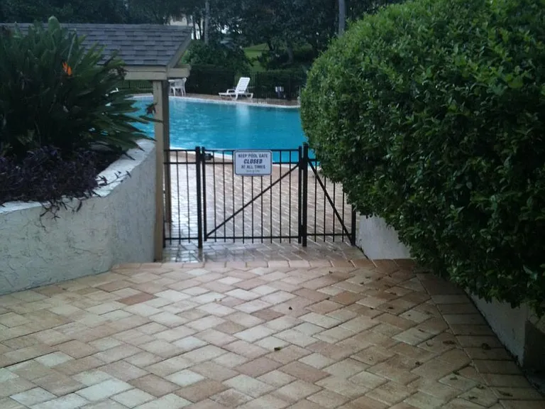 200 Maitland Ave #18 — Photo 2