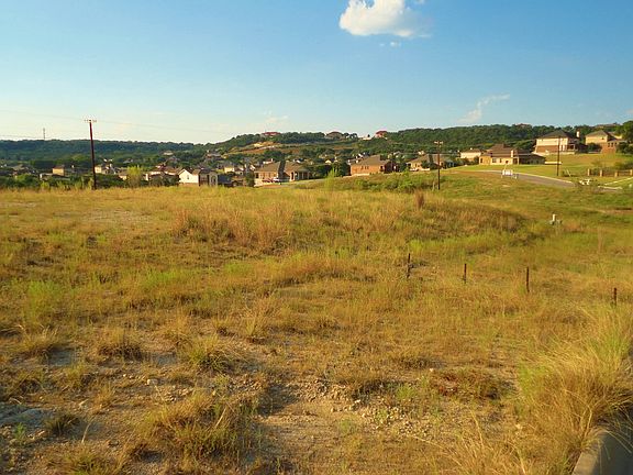 2nd image of 1904 Fall Creek Dr