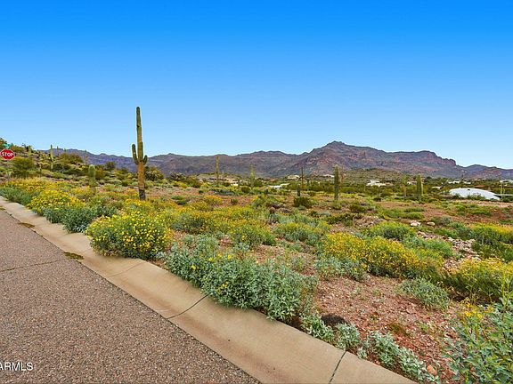4th image of 3811 S VISTA Loop #6