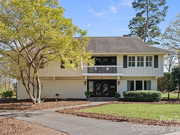 2nd image of 22 Honeysuckle Ln