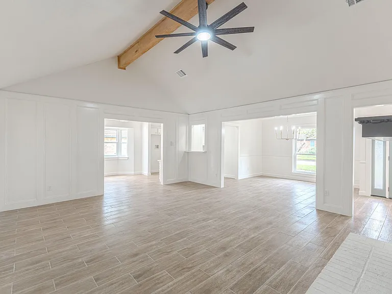 10519 Kirkwren Dr — Photo 9