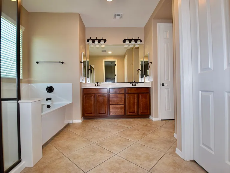 3682 E Angstead Ct — Photo 11