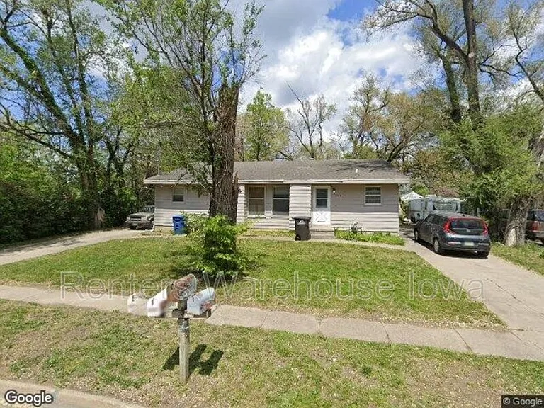3012 Raccoon St — Photo 1