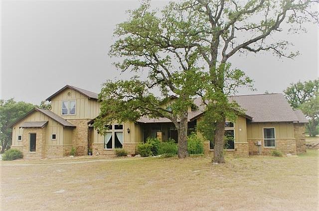 1st image of 214 Dos Lagos Dr