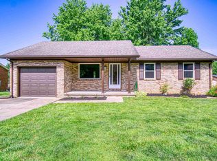 1112 Boon Dr, Boonville, IN 47601