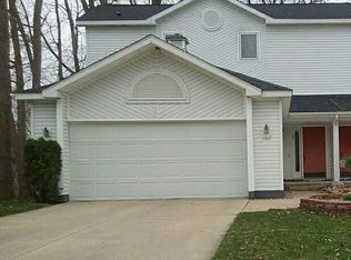 1507 Illinois Dr, Midland, MI 48642