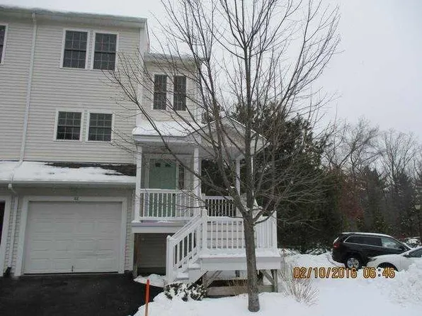 88 Red Brook Ln, West Warwick, RI 02893