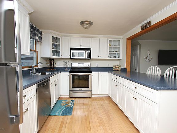 5th image of 4 W Lillie Ave #B