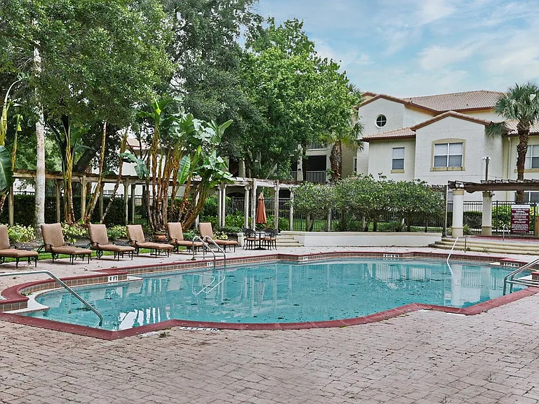 826 Camargo Way #305 — Photo 6