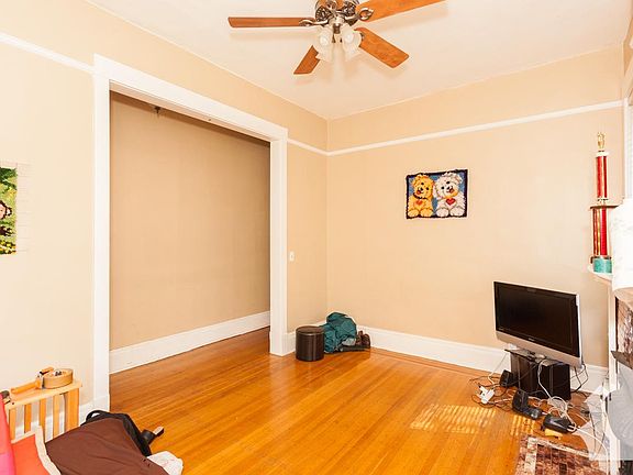 4th image of 1545 W Leland Ave #1W