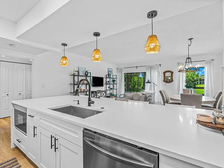 13334 Polo Club Rd #206 — Photo 31
