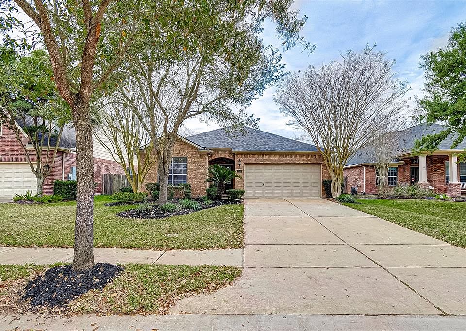 1st image of 2826 Lost Field Ln