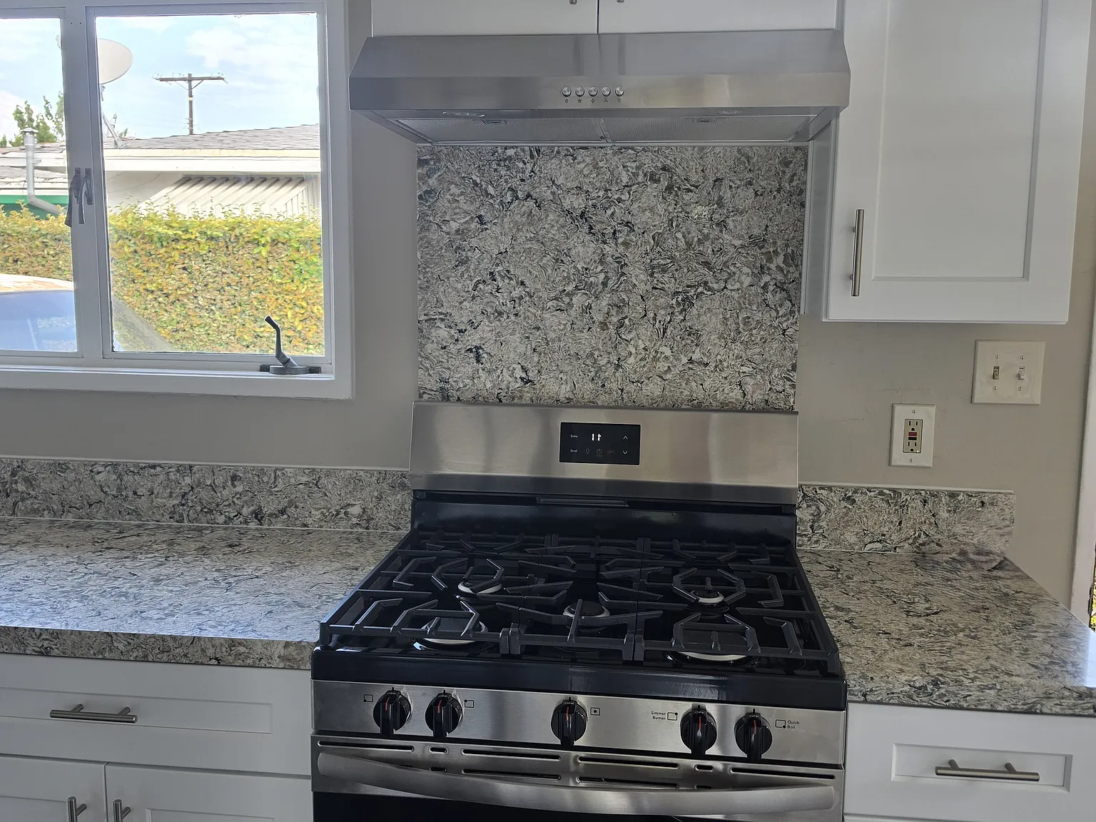 2 bed, 800 sqft, $2,800 — Photo 2