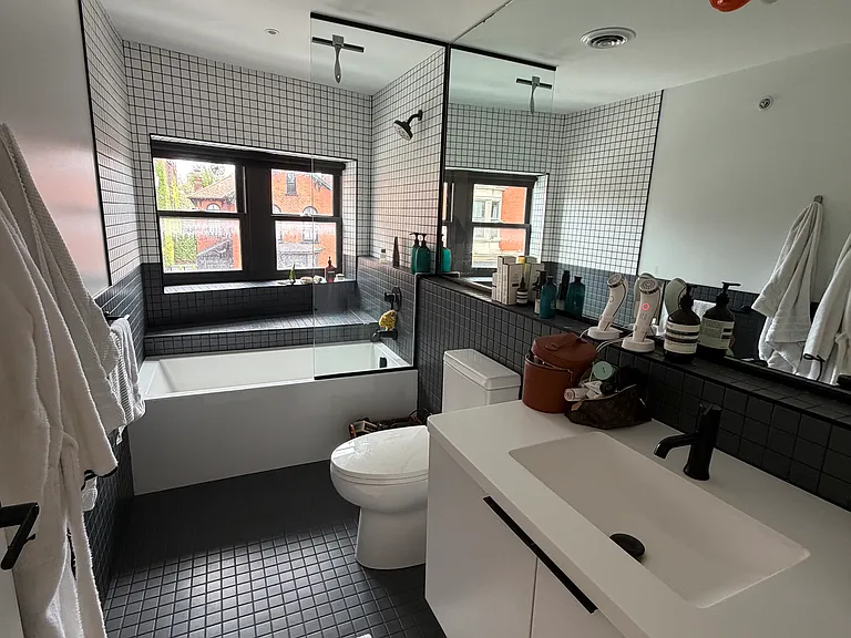 15 Allen St #201 — Photo 14