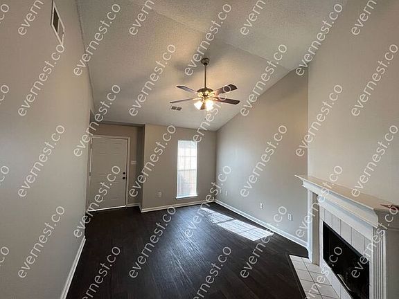 4th image of 802 Ross Pkwy