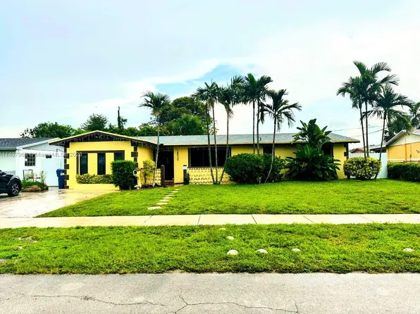 18930 NW 22nd Pl, Miami Gardens, FL 33056