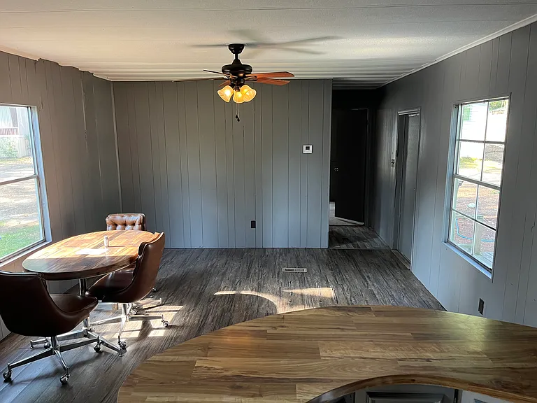 5542 Whites Ferry Rd — Photo 6