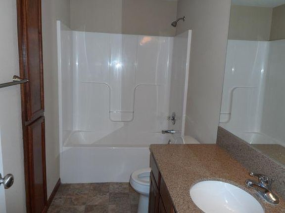 2nd image of 4513 N Wilderness Cir