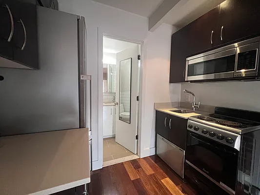 Rented by Keller Williams NYC | media 13