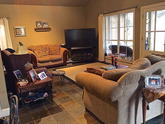 3rd image of 28535 Ridge Ln