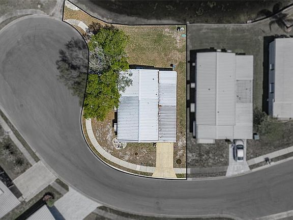3rd image of 5556 Riviera Dr