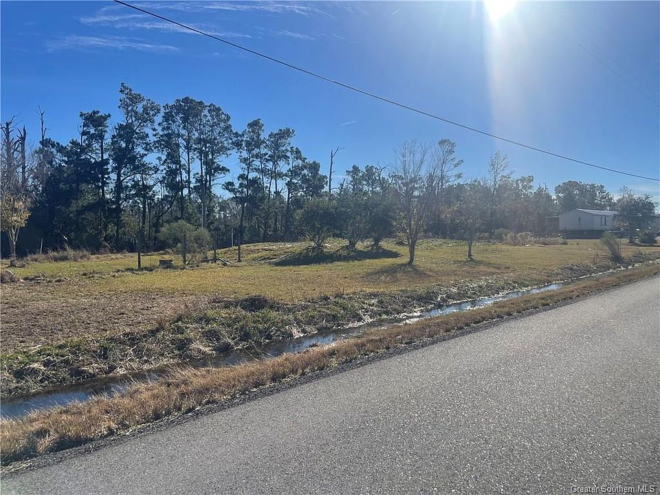 2nd image of 9339 Nash Ln