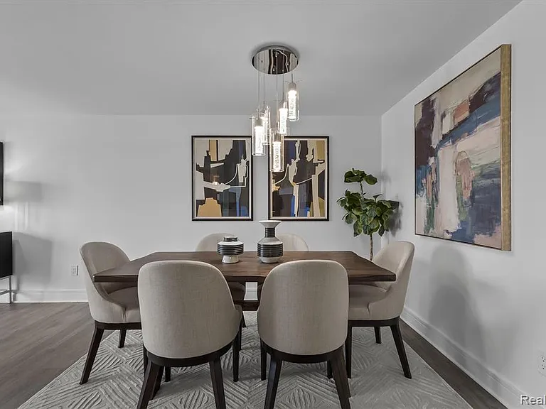 411 S Old Woodward Ave #924 — Photo 5