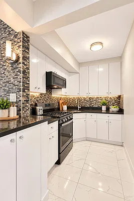 Kitchen, photo 1