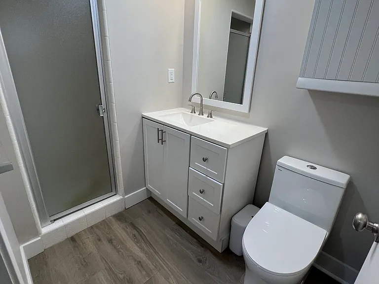 Fully functioning newly updated bathroom