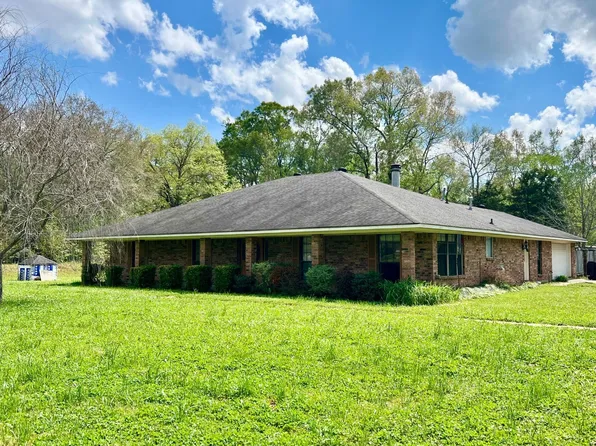 401 Cane Bend Dr, Haughton, LA 71037