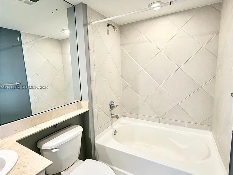 335 Biscayne Blvd #4200 — Photo 31