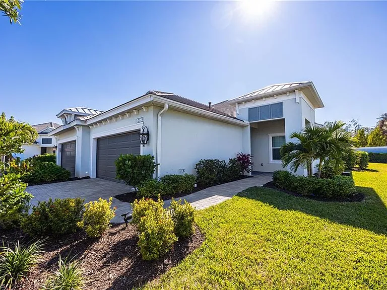 2373 Ariane Dr — Photo 3