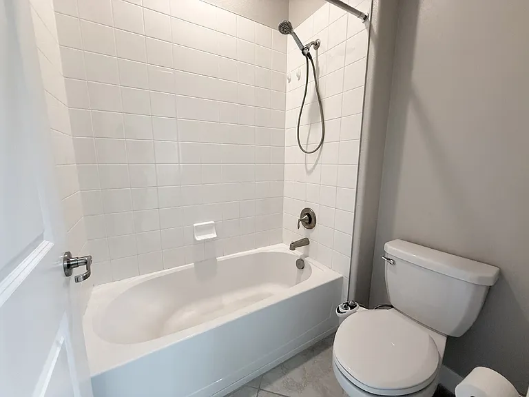 2380 Bartolo Dr — Photo 17