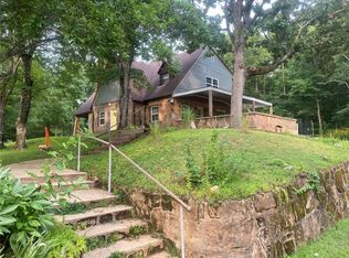 705 Valley Rd, Potosi, MO 63664