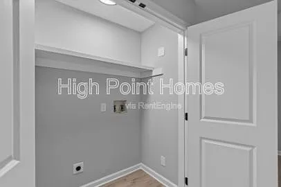 400 Gallery Ln #E8 — Photo 4