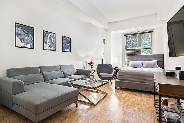 1st image of 88 Greenwich St APT 401