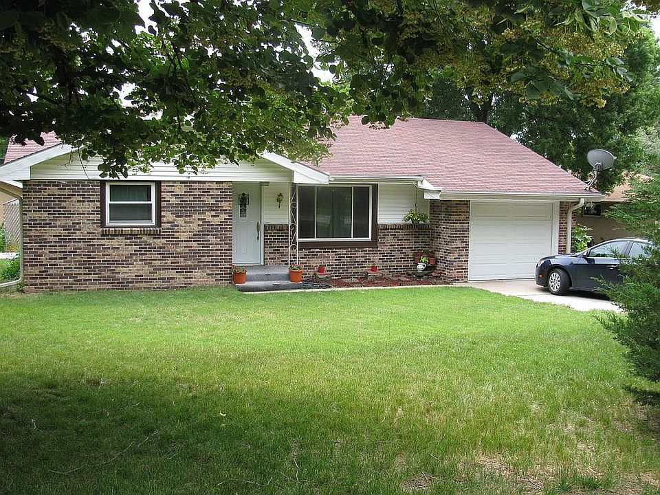 4 BR 2 BA Ranch Style