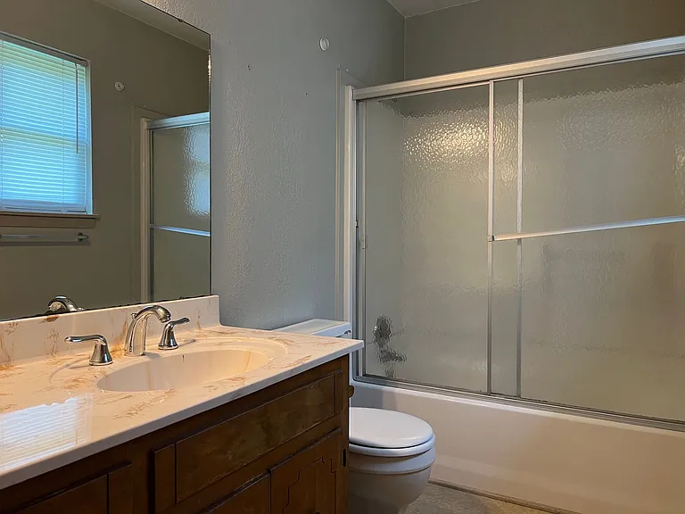 4612 N Cypress St — Photo 14