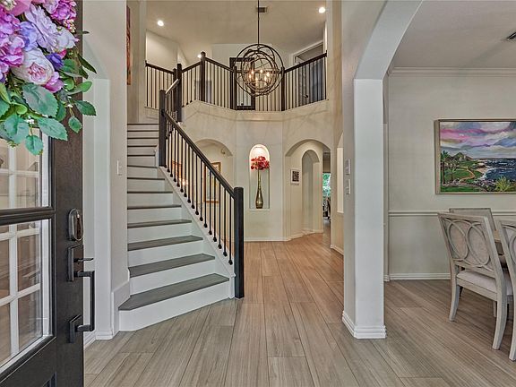 4th image of 11 Filigree Pines Pl